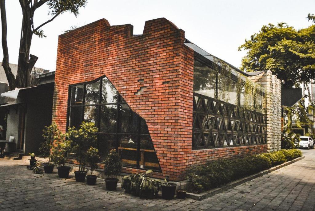 Arimbi Pejaten Hotel
