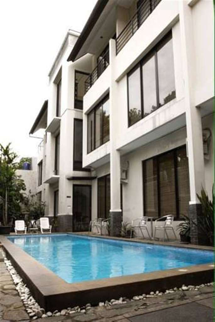 Arimbi Pejaten 3*